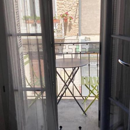 Loft Au Coeur De Nimes Apartment ภายนอก รูปภาพ